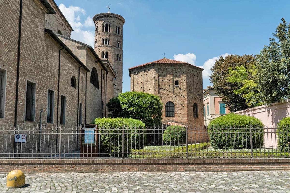 Duomo - City Center Appartamento Elegante Con Suite Ravenna Ngoại thất bức ảnh